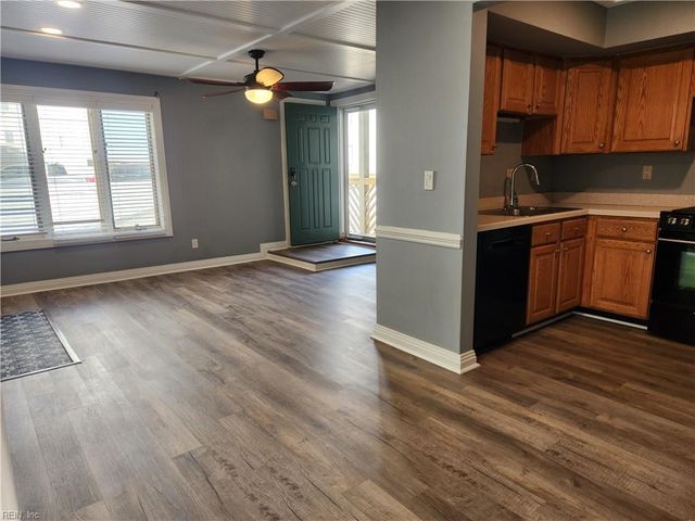 2845 Charlemagne DR, Virginia Beach, VA 23451