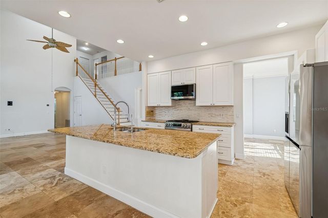 1828 LONGVIEW LANE, Tarpon Springs, FL 34689