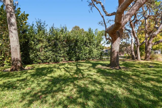 1828 LONGVIEW LANE, Tarpon Springs, FL 34689