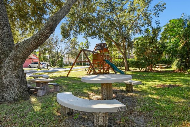 1828 LONGVIEW LANE, Tarpon Springs, FL 34689