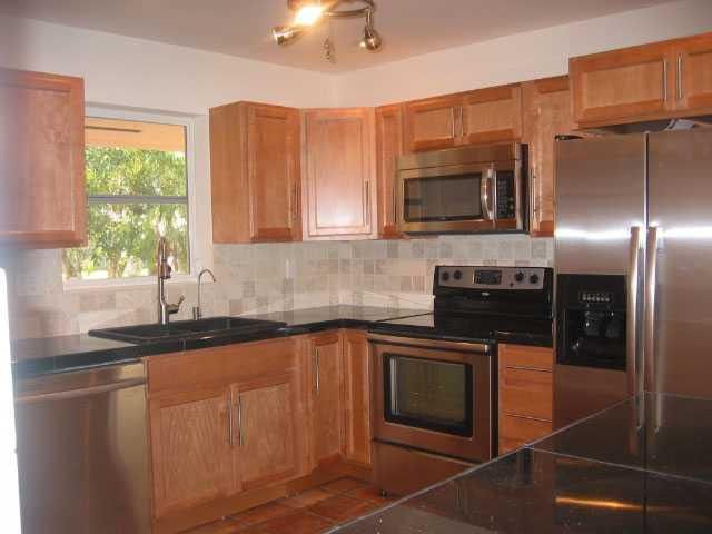 5910 NE 21st Way, Fort Lauderdale, FL 33308