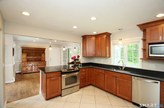 61 Bob Hill Road, Ridgefield, CT 06877