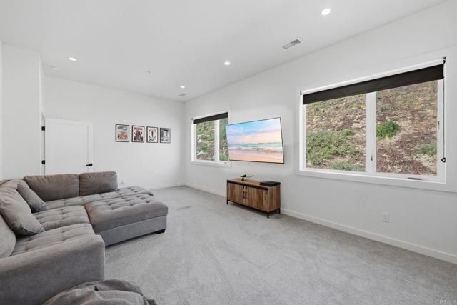 4407 Ramona Drive, Fallbrook, CA 92028