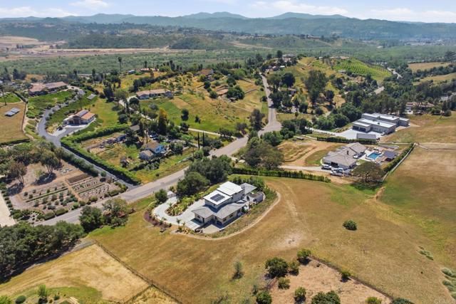 4407 Ramona Drive, Fallbrook, CA 92028