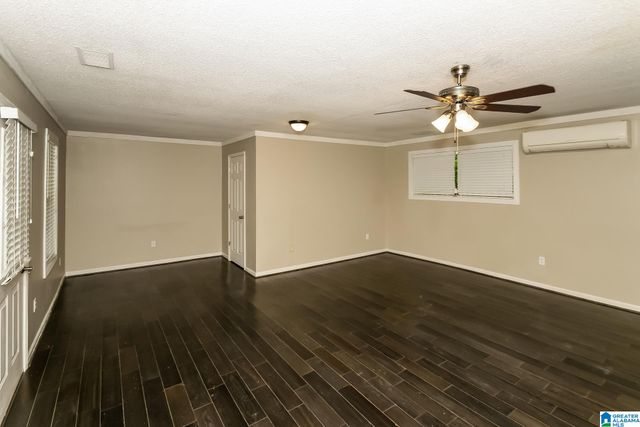 10091009 TIMBERBROOK CIRCLE, Brookside, AL 35214