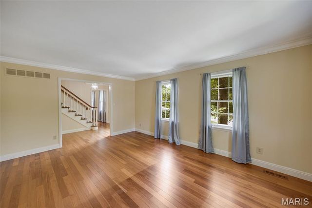 12819 Huntercreek Road, Des Peres, MO 63131