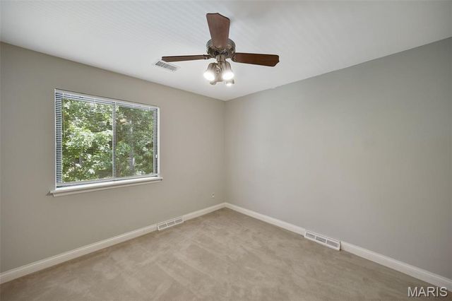 12819 Huntercreek Road, Des Peres, MO 63131