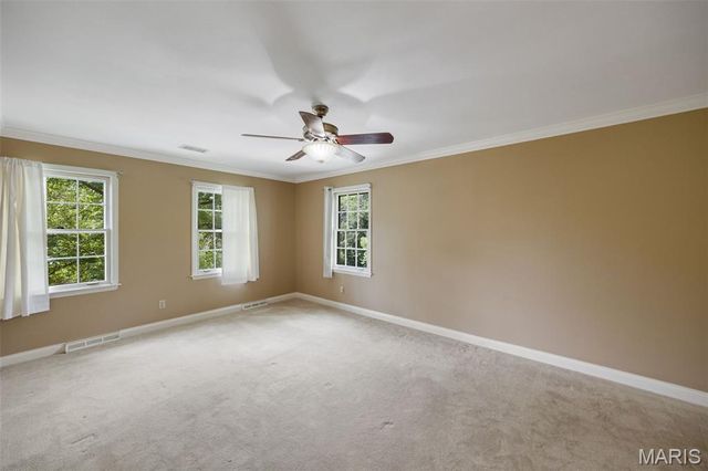 12819 Huntercreek Road, Des Peres, MO 63131