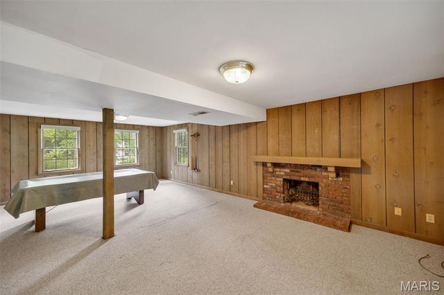 12819 Huntercreek Road, Des Peres, MO 63131