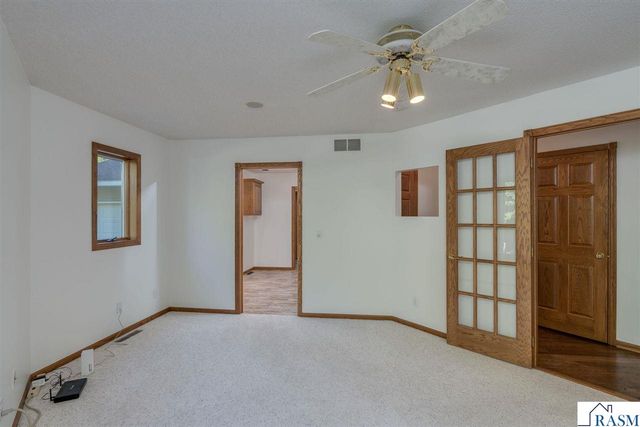 38102 Honeysuckle Lane, North Mankato, MN 56003