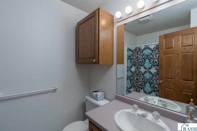38102 Honeysuckle Lane, North Mankato, MN 56003