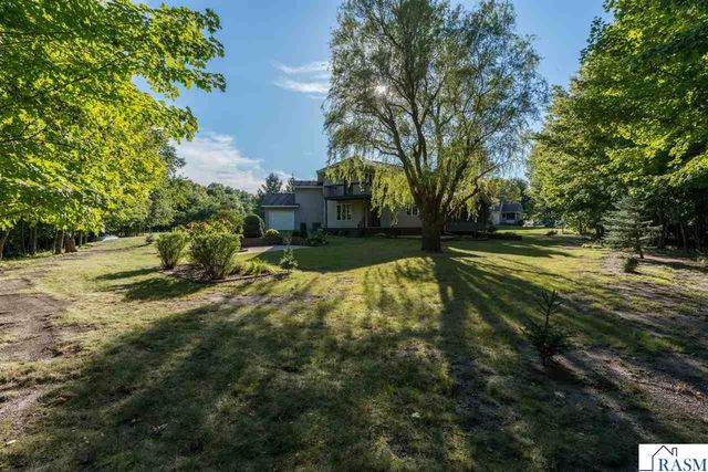 38102 Honeysuckle Lane, North Mankato, MN 56003