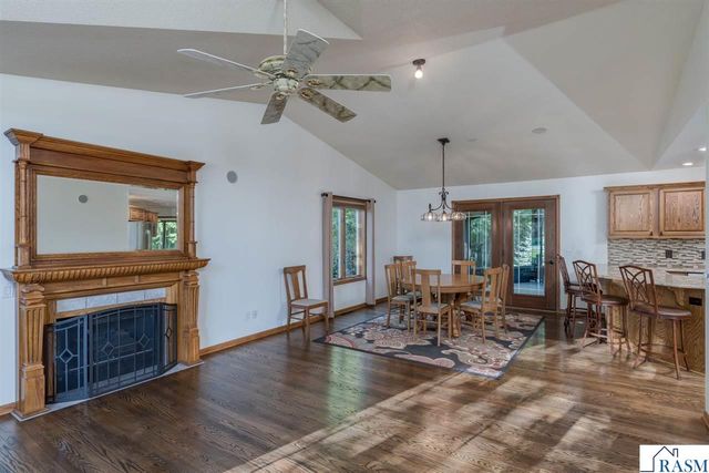 38102 Honeysuckle Lane, North Mankato, MN 56003