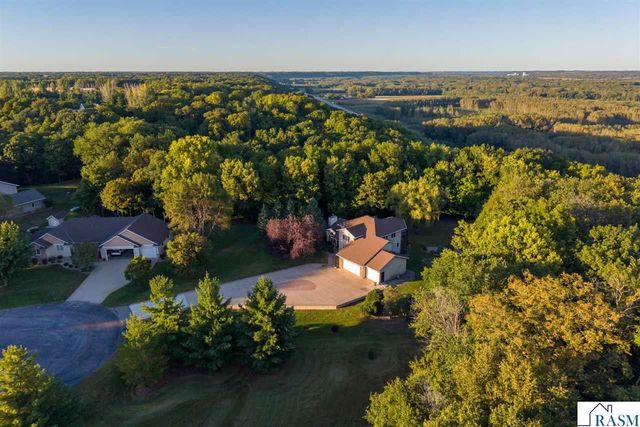 38102 Honeysuckle Lane, North Mankato, MN 56003