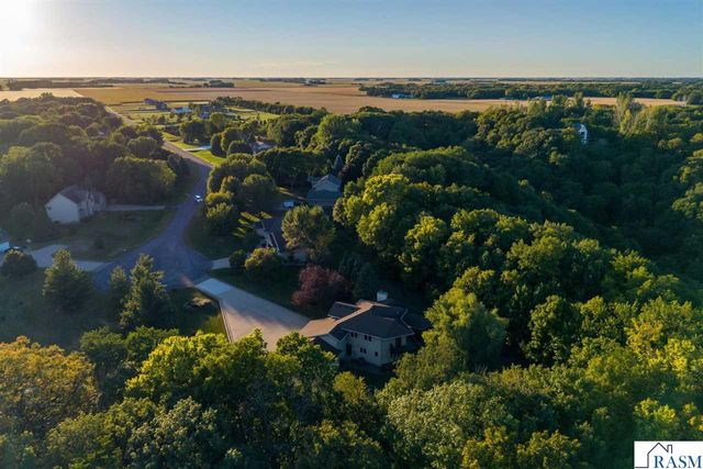 38102 Honeysuckle Lane, North Mankato, MN 56003