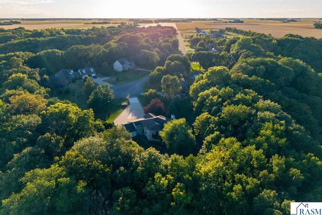 38102 Honeysuckle Lane, North Mankato, MN 56003