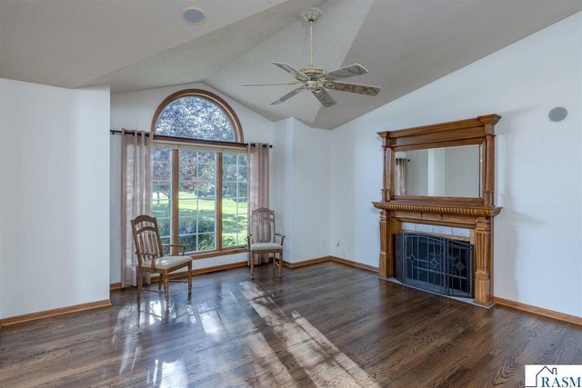 38102 Honeysuckle Lane, North Mankato, MN 56003
