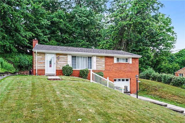 104 Longmount Dr, Ross Twp, PA 15214
