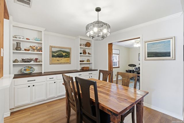 2103 River Hollow, San Antonio, TX 78232