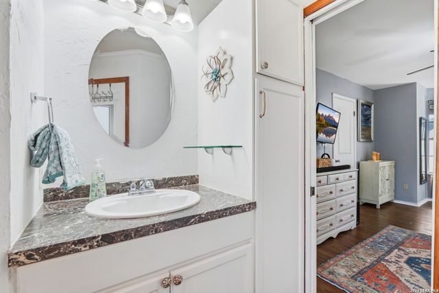 2103 River Hollow, San Antonio, TX 78232