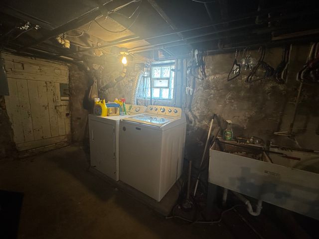 912 Vine Street, Joliet, IL 60435