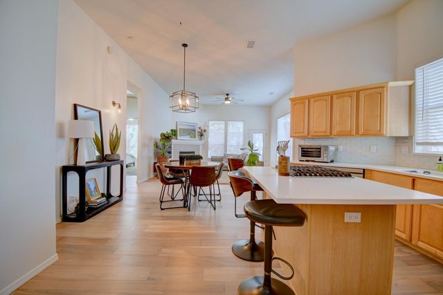 5800 Bosque Vista Drive NE, Albuquerque, NM 87111