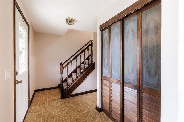 311 Squire Dale Lane, Greece, NY 14612