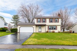311 Squire Dale Lane, Greece, NY 14612