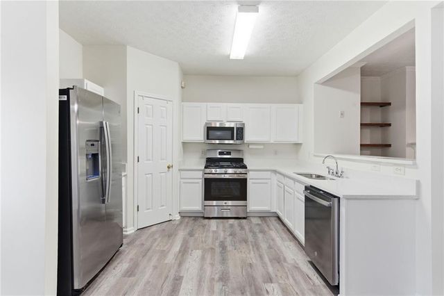 2913 Greyhawk Lane, Cumming, GA 30040