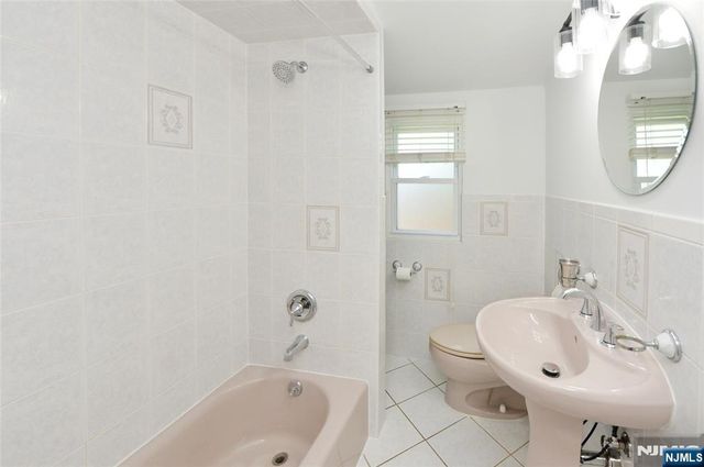 17-23 Berdan Avenue, Fair Lawn, NJ 07410