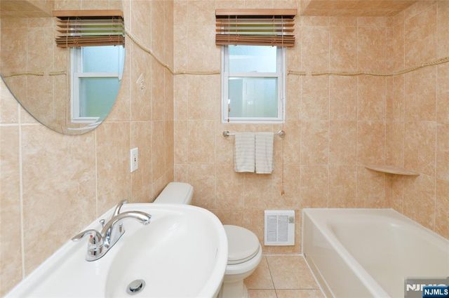 17-23 Berdan Avenue, Fair Lawn, NJ 07410