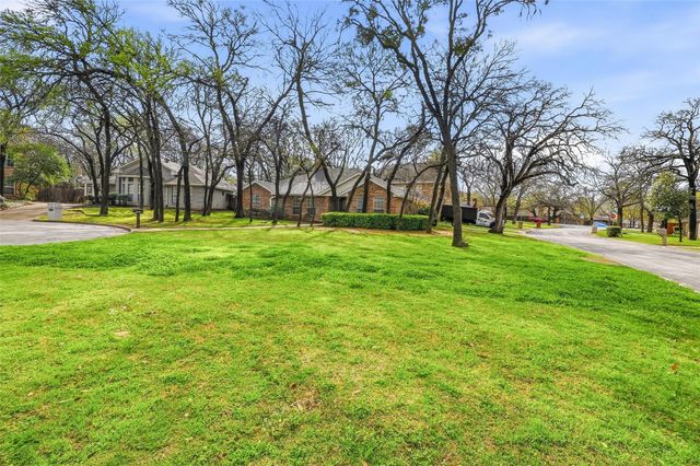 2004 Glen Creek Court, Arlington, TX 76015
