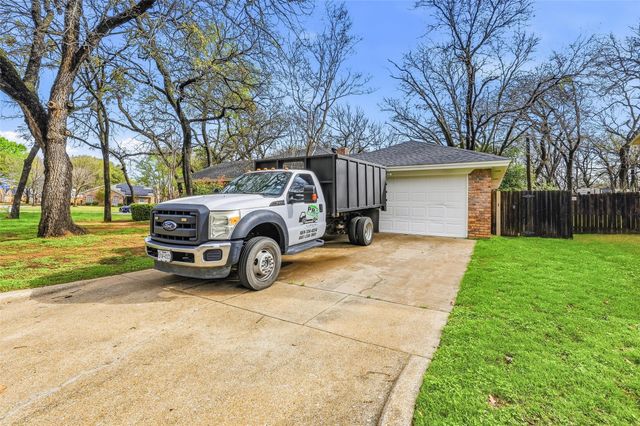 2004 Glen Creek Court, Arlington, TX 76015