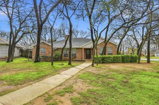 2004 Glen Creek Court, Arlington, TX 76015