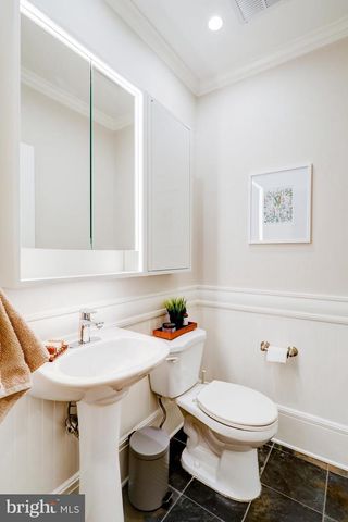 737 N RESERVOIR ST, Lancaster, PA 17602