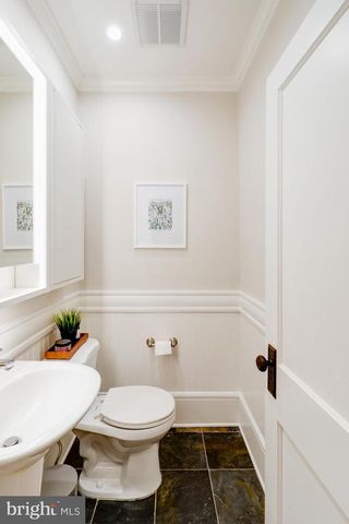 737 N RESERVOIR ST, Lancaster, PA 17602