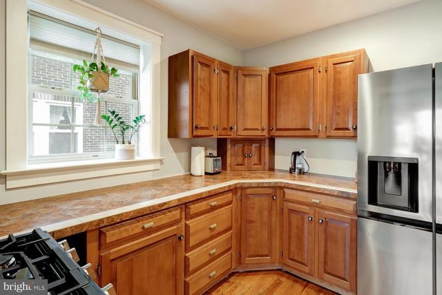 737 N RESERVOIR ST, Lancaster, PA 17602