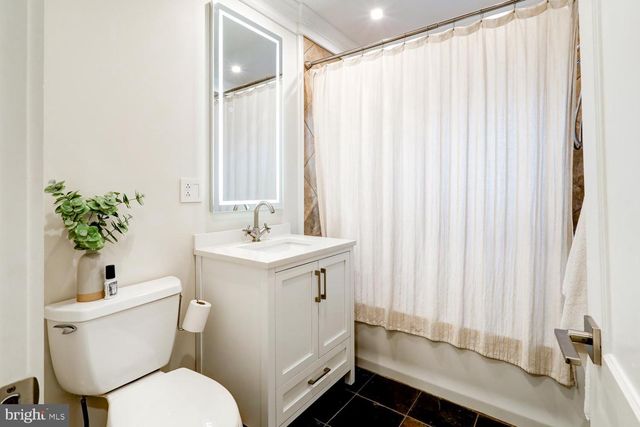 737 N RESERVOIR ST, Lancaster, PA 17602