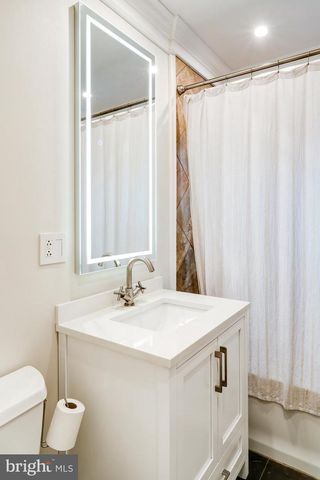 737 N RESERVOIR ST, Lancaster, PA 17602