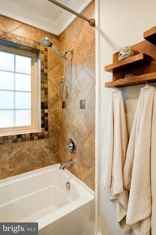 737 N RESERVOIR ST, Lancaster, PA 17602