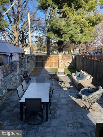 737 N RESERVOIR ST, Lancaster, PA 17602