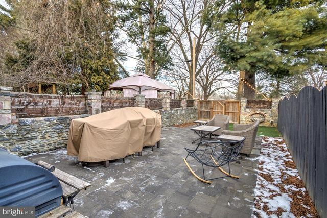 737 N RESERVOIR ST, Lancaster, PA 17602