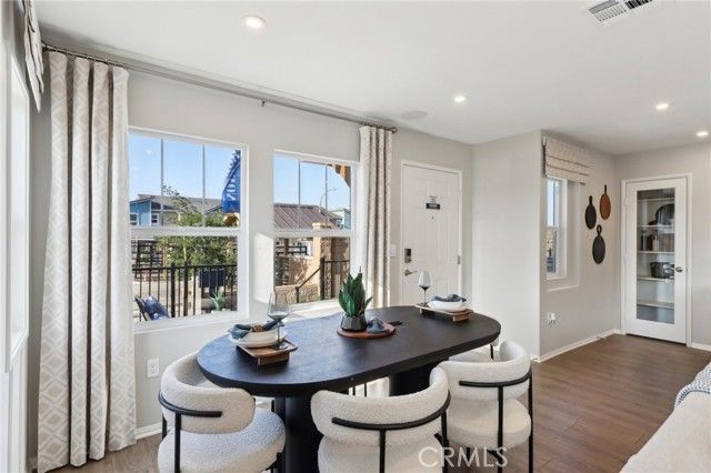 15513 April Dawn Way 5, Fontana, CA 92336