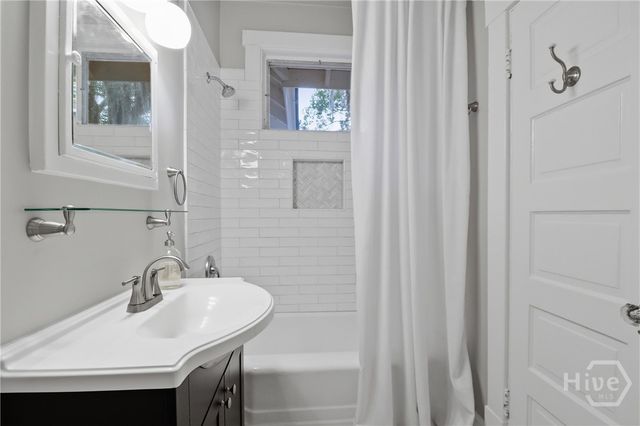 225 E 51st Street, Savannah, GA 31405