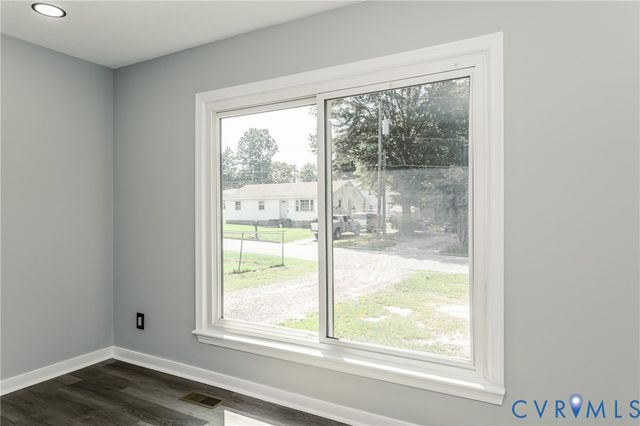 303 Knight Dr, Henrico, VA 23223