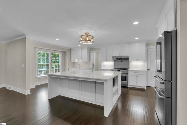 12 Compton Drive, Greenville, SC 29615
