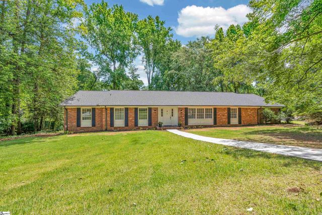 12 Compton Drive, Greenville, SC 29615