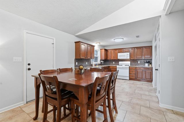 232 Mitchell St, Conway, AR 72034