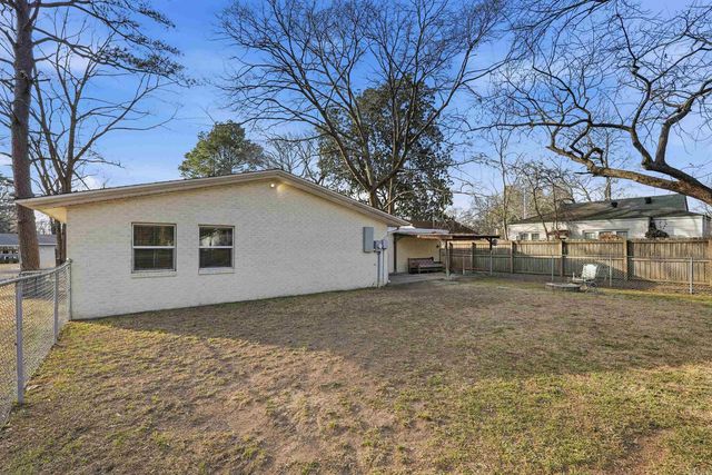 232 Mitchell St, Conway, AR 72034