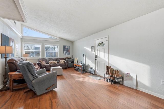 232 Mitchell St, Conway, AR 72034